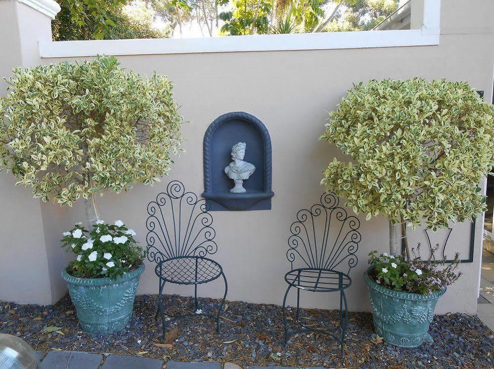 Roosboom Guest Apartments Somerset West Exterior photo